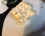 Une image de l'étape 4 de Salade feuille de chêne rouge au bleu de bresse et raisins (sauce au melfor).