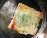 Foto langkah ke 5 dari resep Martabak Baso Spesial Praktis.