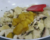 Foto del paso 10 de la receta: Filetes de pollo agridulces con manzana y champiñones
