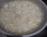 Foto langkah ke 2 dari resep Garlic Butter Rice with Chicken Curry.