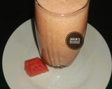 A picture of step 3 of Watermelon milk shake.