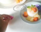 Foto langkah ke 7 dari resep Puding Susu Siram Coktail Buah.