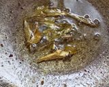 A picture of step 3 of Cauliflower peas masala.