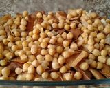 A picture of step 2 of Chickpea Fatteh.