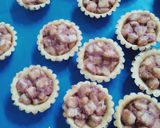 Foto langkah ke 6 dari resep Mini banana pie.