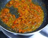 A picture of step 3 of Kathiyawadi Sev Tomato sabzi.