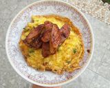 Foto langkah ke 4 dari resep Nasi Telur Dadar Sosis Lada Hitam.