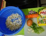 Foto langkah ke 1 dari resep Nasi goreng tauge.