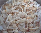 Foto del paso 4 de la receta: Garbanzos con calamares y mariscos