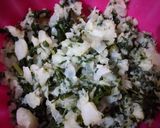 A picture of step 1 of Mooli Shaljum Ke Bhujia.