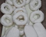 Foto langkah ke 3 dari resep Kolong kolong kue getas ketan putih.