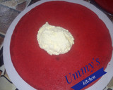 A picture of step 4 of Red velvet birthday cake buttercream.