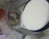 A picture of step 1 of Vanilla Frappucino.
