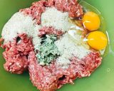 Foto del paso 2 de la receta Albóndigas en salsa con tomate y vino en Olla Gm G / Normal o fuego lento