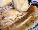 Foto del paso 2 de la receta: Magdalenas de plátano y yogur griego con chispas de chocolate