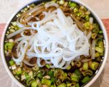 Egyszerű és gyors kínai tészta leves recept fázis 4 fotója