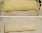 Foto del paso 2 de la receta: Hojaldre de queso y sobrasada