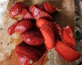 Foto langkah ke 1 dari resep Jus Strawberry .