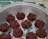 Foto langkah ke 8 dari resep Brownies Cokelat Kukus Mekar.