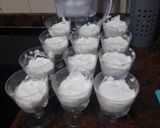 Foto del paso 7 de la receta: Copa doble mousse sobre base de galletas