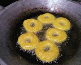 Foto langkah ke 7 dari resep Donat labu kuning ala kadarnya.