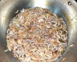 A picture of step 2 of Fry chicken with gravy.