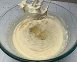 A picture of step 3 of Creamy coconut ice-cream.