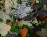 वेज मैगी (Veg Maggi recipe in Hindi) रेसिपी चरण 2 फोटो