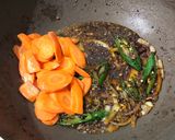Foto langkah ke 7 dari resep Sapi Lada Hitam.