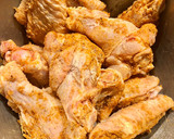Foto del paso 6 de la receta: Alitas de Pollo crujientes al horno