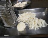 Foto langkah ke 1 dari resep Keripik bakwan keladi.
