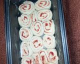 A picture of step 5 of Spiral meatpie.