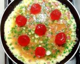 รูปขั้นตอนการทำที่ 2 ของ ไข่เจียวแฮมไข่แดงเค็ม/ออมเล็ตแฮมไข่แดงเค็ม