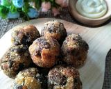 A picture of step 6 of Aubergine and Mushroom Balls.