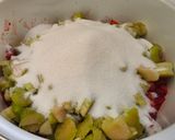 Bazsalikomos-rebarbarás szamócalekvár recept fázis 6 fotója