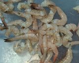 Une image de l'étape 1 de Crevettes poêlées à la mandarine 🍊🍊🍊.