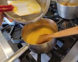 Foto del paso 6 de la receta: Mousse de pilloncillo con relleno de jelly de tejocote y guayaba