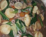 Foto langkah ke 5 dari resep Sapo Tahu Seafood.