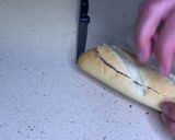 Foto del paso 3 de la receta: La salchicha fresca que quería ser hot dog (Que la envidia es muy mala)