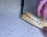Foto del paso 3 de la receta: La salchicha fresca que quería ser hot dog (Que la envidia es muy mala)