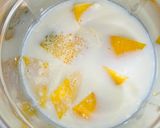 A picture of step 1 of Mango Shake.