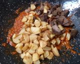 Foto langkah ke 3 dari resep Sambal Goreng Kentang Hati Ampela Ayam.