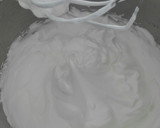 Foto del paso 3 de la receta: Chifón de Coco con Glaseado RonCoco 🌴🍹