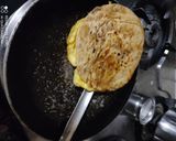 एग रोल (egg roll recipe in marathi) रेसिपी स्टेप 3 फोटो 