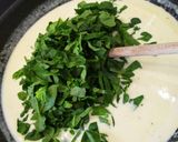 Gombás, tejszínes, spenótos, parmezános csirkemell recept fázis 6 fotója