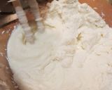 Foto del passaggio 5 della ricetta Cannoli siciliani con cioccolato e pistacchio