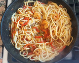 Foto del paso 4 de la receta: Spaghetti "mar y tierra". #másconmenos