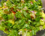 A picture of step 1 of Avocado salad.