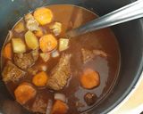 Foto del paso 4 de la receta: Estofado de res a mi estilo (delicioso😋)