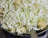 বাঁধাকপির তরকারি (bandhakopir tarkari recipe in Bengali) রেসিপির ধাপ 3 ছবি